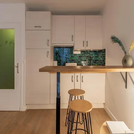 Apartment Plein De Charme Paris