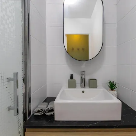 Plein De Charme Apartment